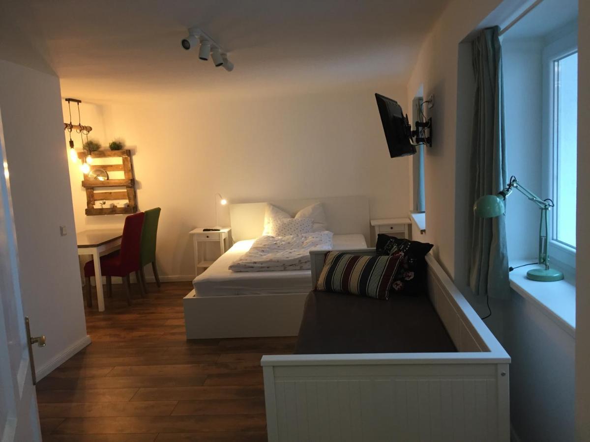 Ferienwohnungen Neusiedl Am See Exteriör bild